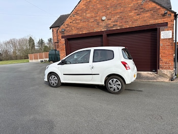 Used Renault Twingo 2011 for sale - 77803904: Photo