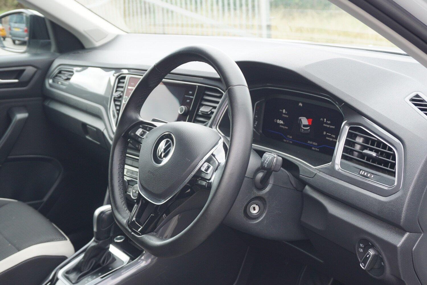 Used Volkswagen T-Roc 2021 for sale - 76914419: Photo 19