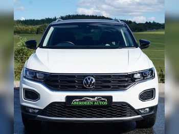 Used Volkswagen T-Roc 2021 for sale - 76914419: Photo