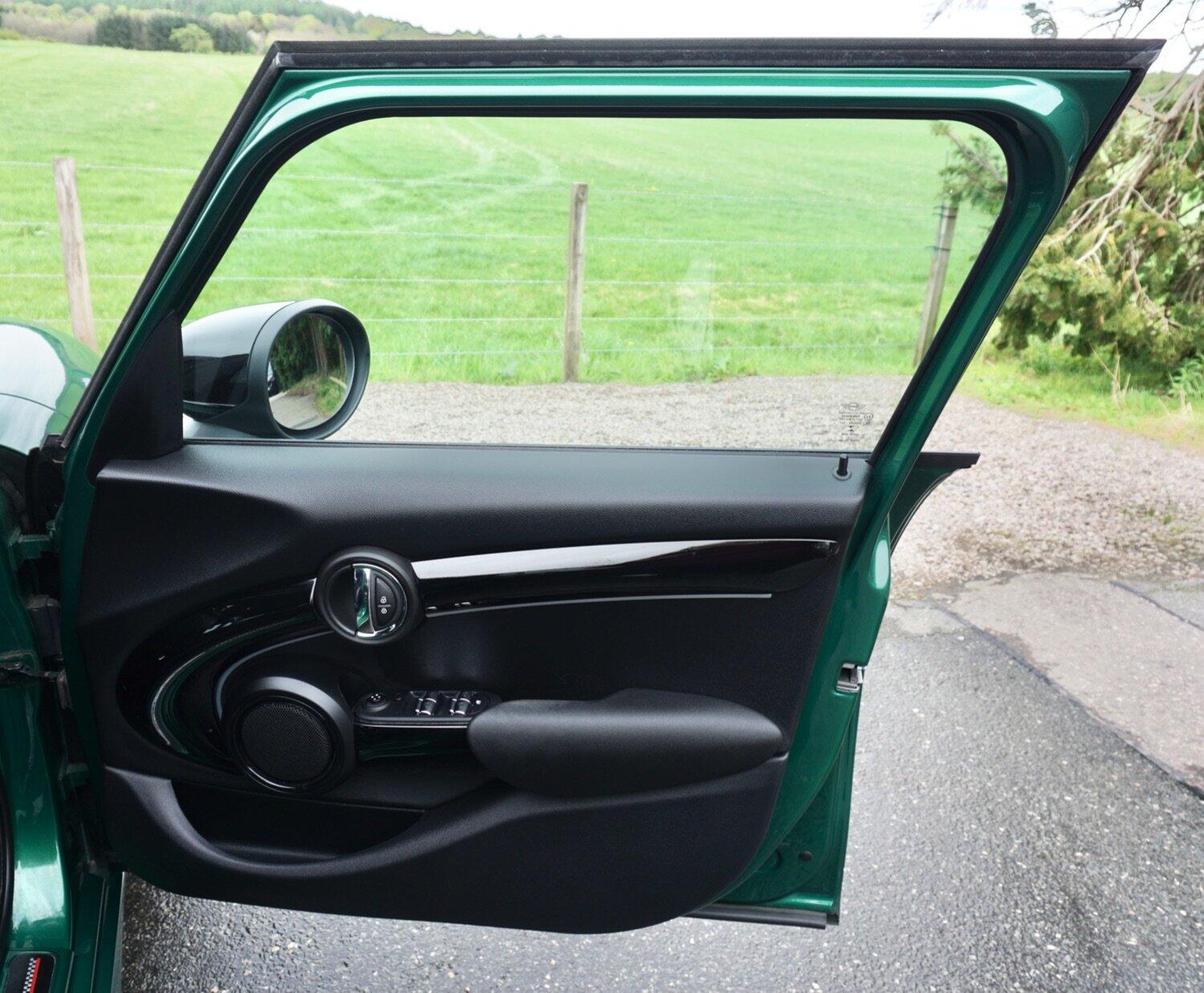 Used MINI Hatch 2021 for sale - 76914423: Photo 42