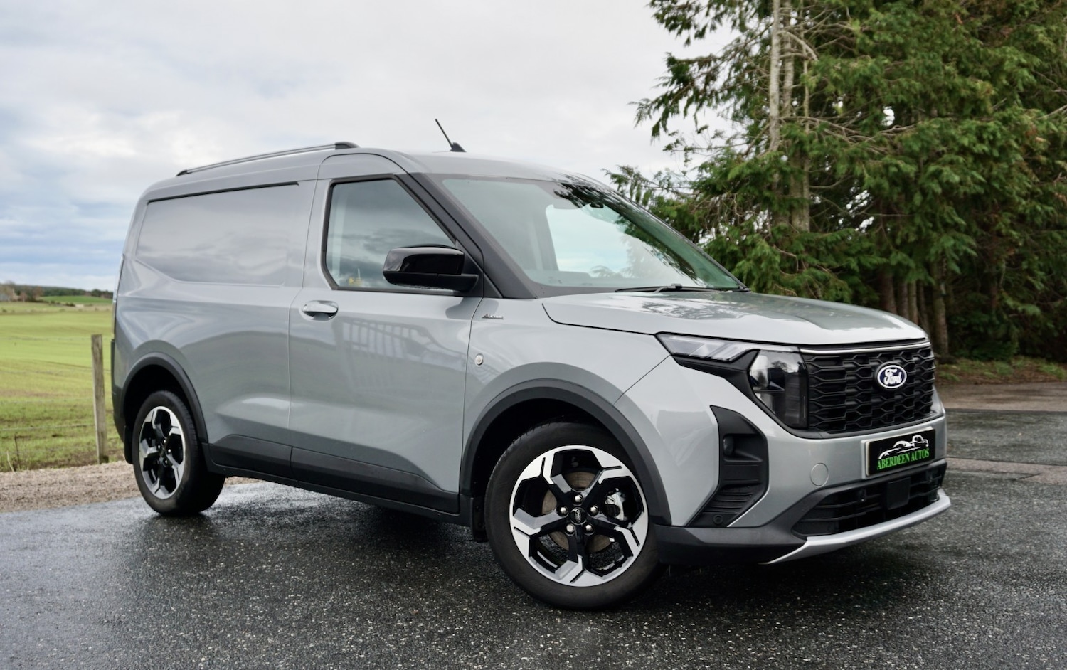 Used Ford Transit Courier 2024 for sale - 76914417: Photo 1