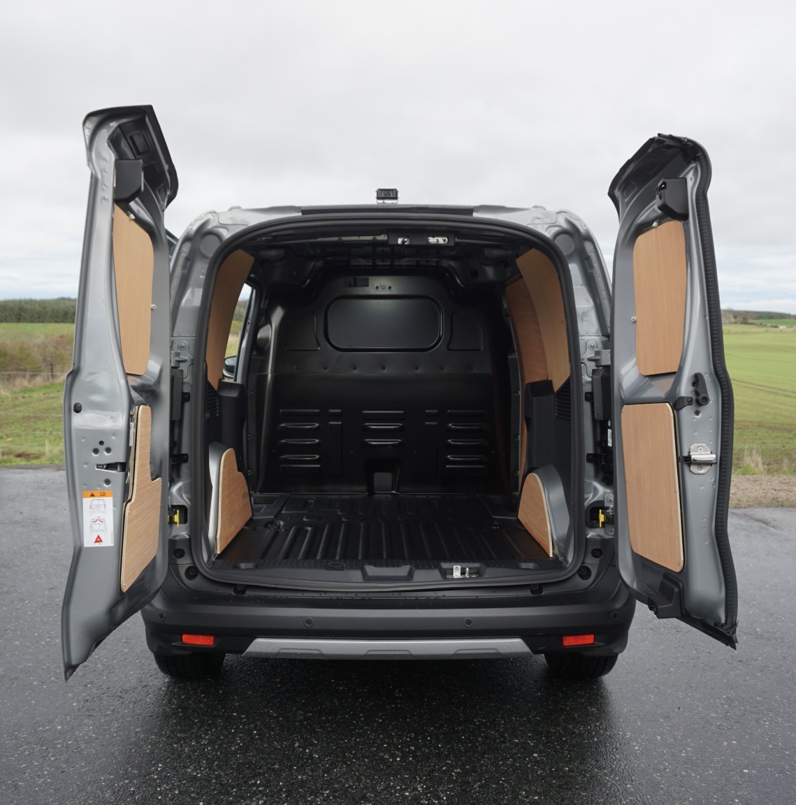 Used Ford Transit Courier 2024 for sale - 76914417: Photo 39