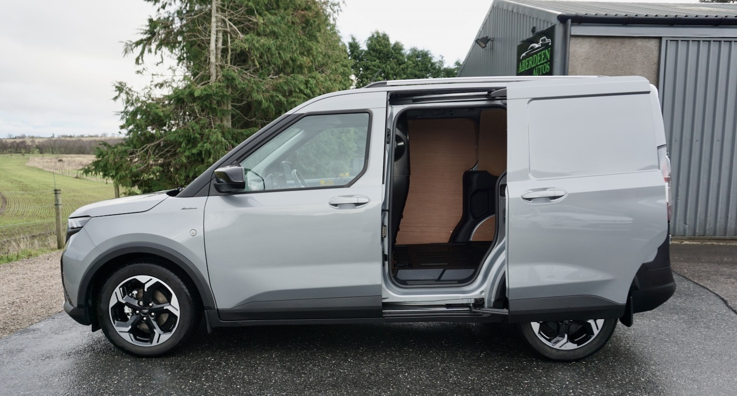 Used Ford Transit Courier 2024 for sale - 76914417: Photo 43