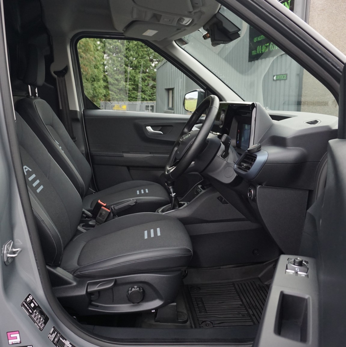 Used Ford Transit Courier 2024 for sale - 76914417: Photo 9