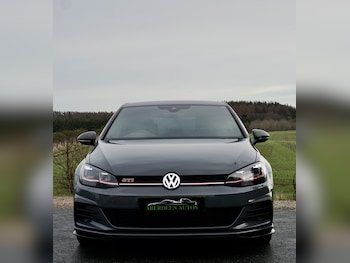 Used Volkswagen Golf 2019 for sale - 76935281: Photo