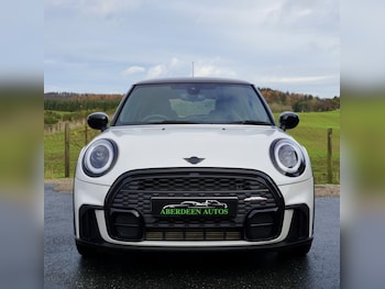 Used MINI Hatch 2023 for sale - 77129580: Photo