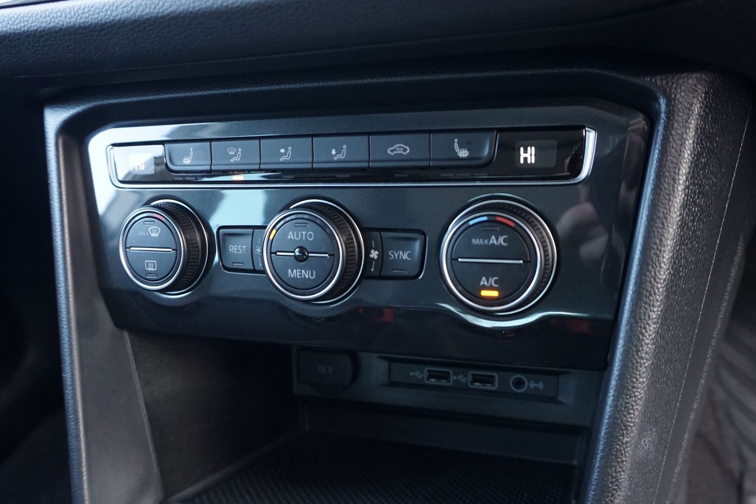 Used Volkswagen Tiguan 2019 for sale - 76963410: Photo 44