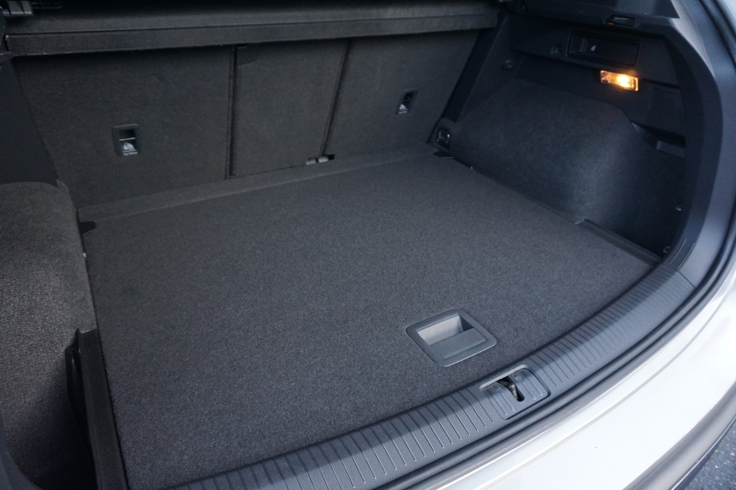 Used Volkswagen Tiguan 2019 for sale - 76963410: Photo 48