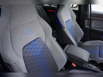Used Volkswagen Golf 2024 for sale - 78683406: Photo