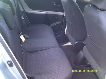 Used Toyota Yaris 2011 for sale - 79545146: Photo