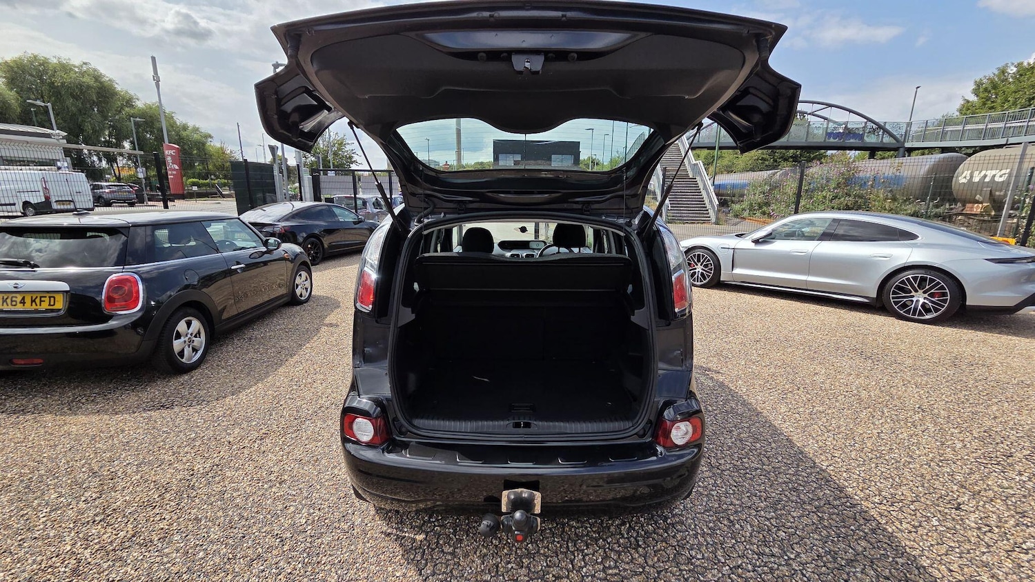 Vehicle 9
