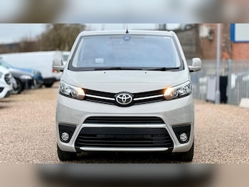 Used Toyota PROACE CITY Verso 2020 for sale - 75577696: Photo