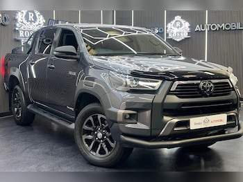 Used Toyota Hilux 2023 for sale - 78771759: Photo