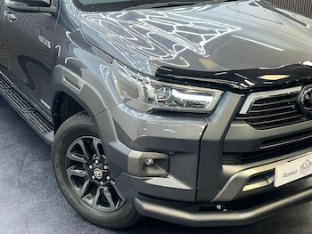 Used Toyota Hilux 2023 for sale - 78771759: Photo