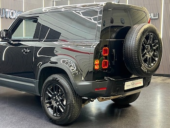 Used Land Rover Defender 2021 for sale - 79268183: Photo