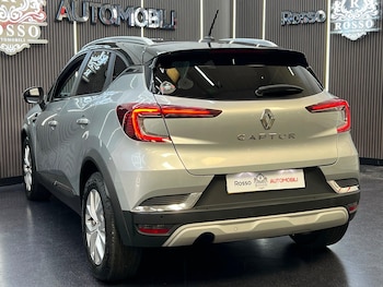 Used Renault Captur 2020 for sale - 79508770: Photo