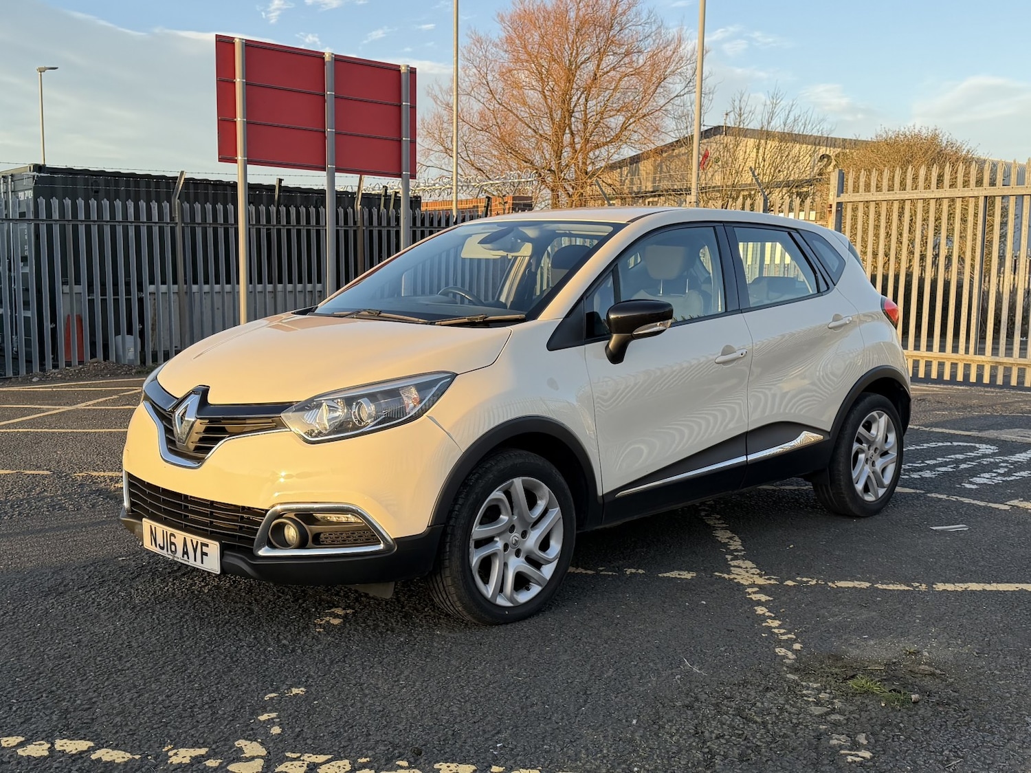 Used Renault Captur 2016 for sale - 77961992: Photo 13