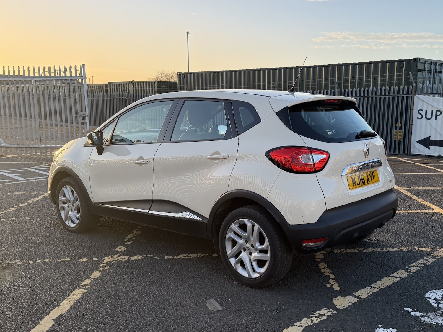 Used Renault Captur 2016 for sale - 77961992: Photo 15