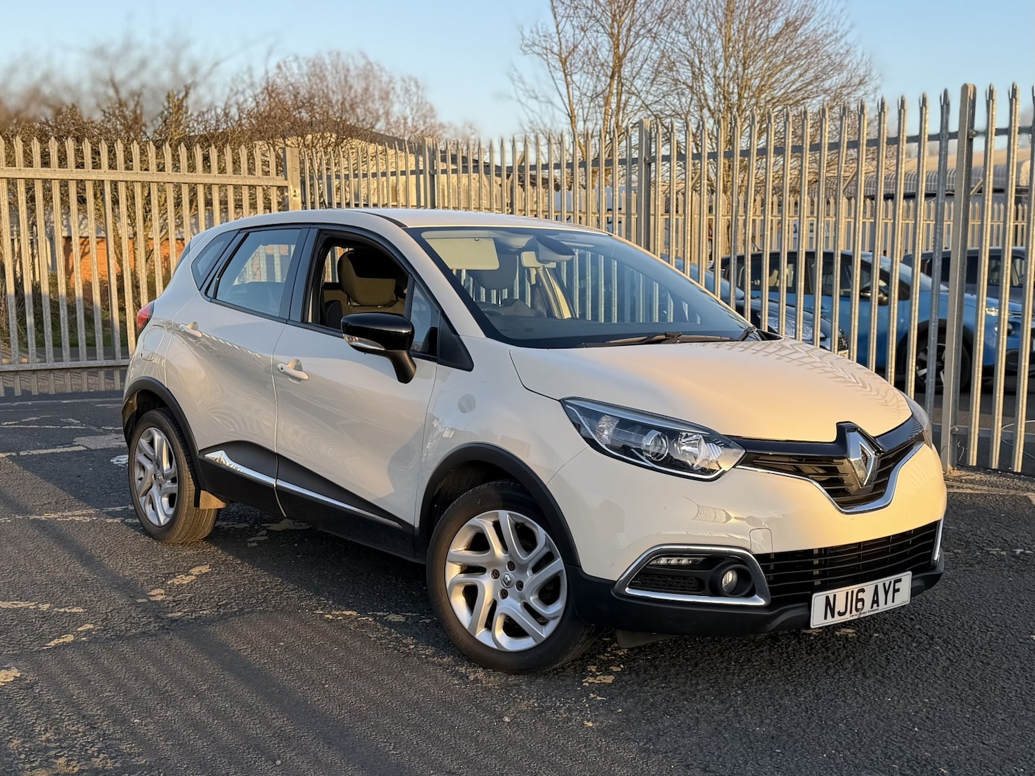Used Renault Captur 2016 for sale - 77961992: Photo 28