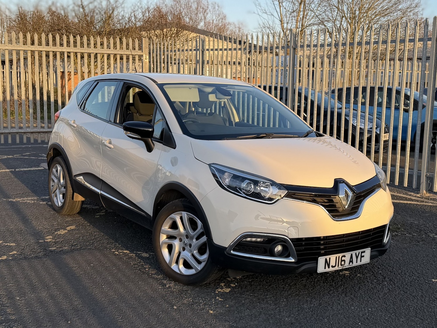 Used Renault Captur 2016 for sale - 77961992: Photo 29
