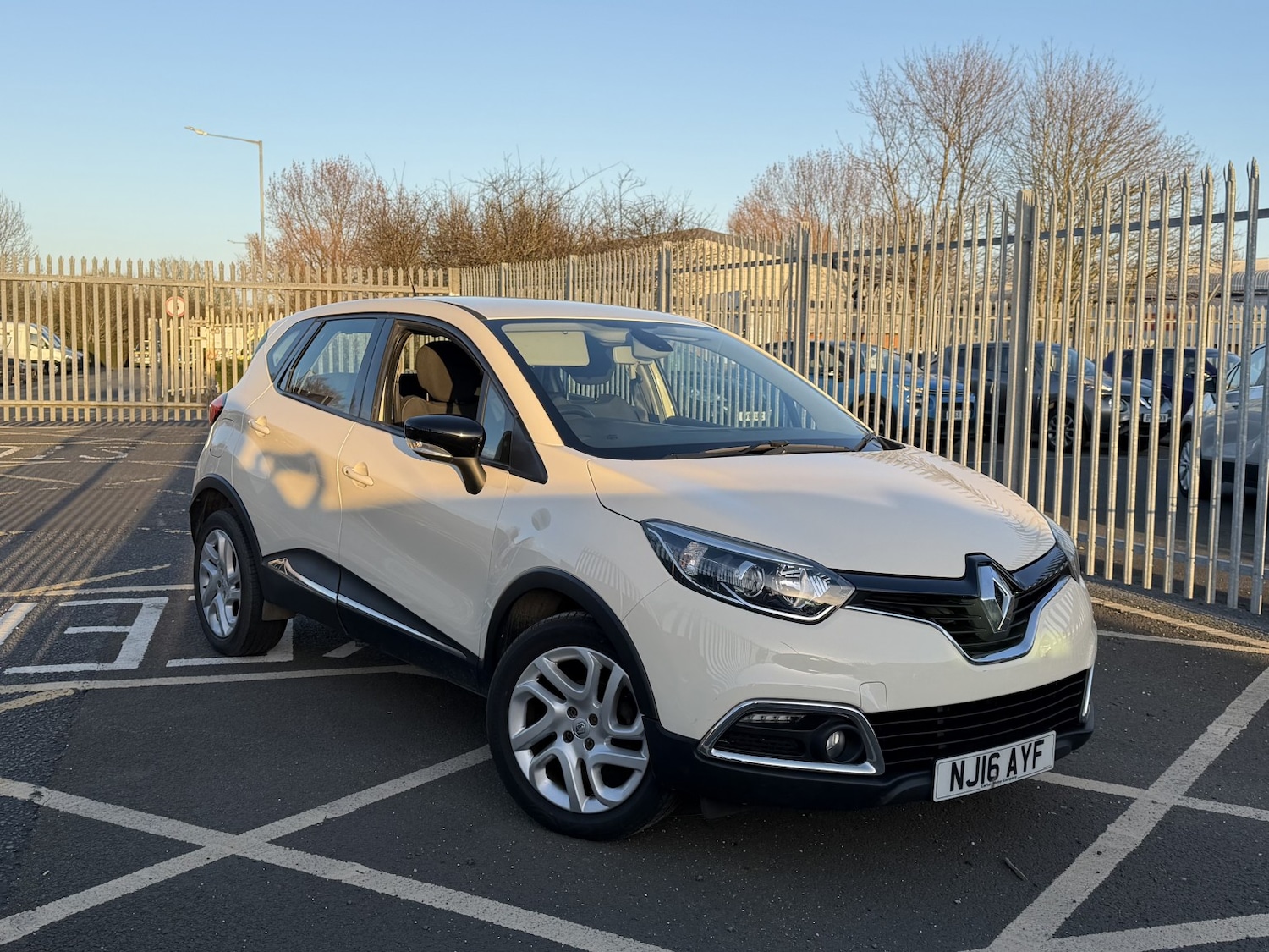 Used Renault Captur 2016 for sale - 77961992: Photo 9