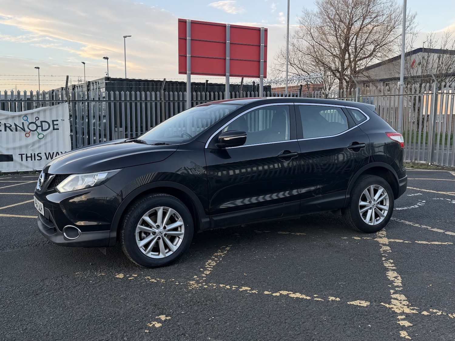 Used Nissan Qashqai 2014 for sale - 77961972: Photo 14