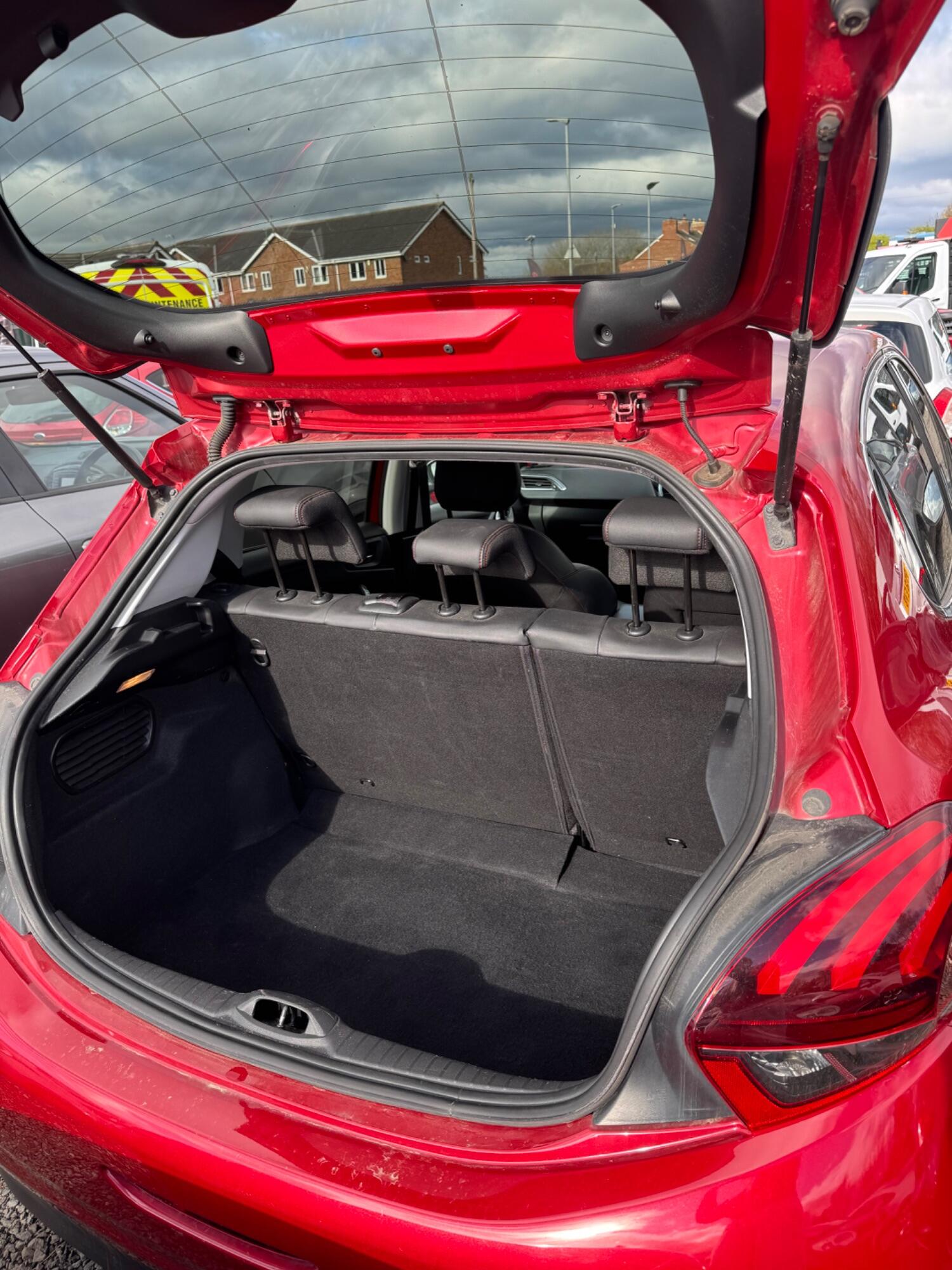 Used Peugeot 208 2018 for sale - 76791566: Photo 30