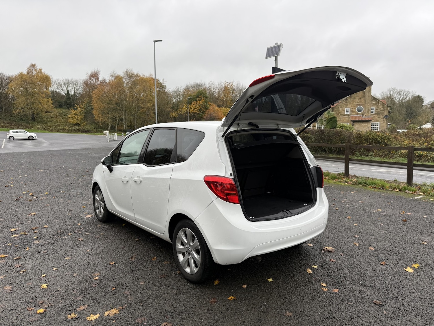Used Vauxhall Meriva 2017 for sale - 76554022: Photo 55