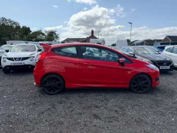 Used Ford Fiesta 2016 for sale - 74406044: Photo