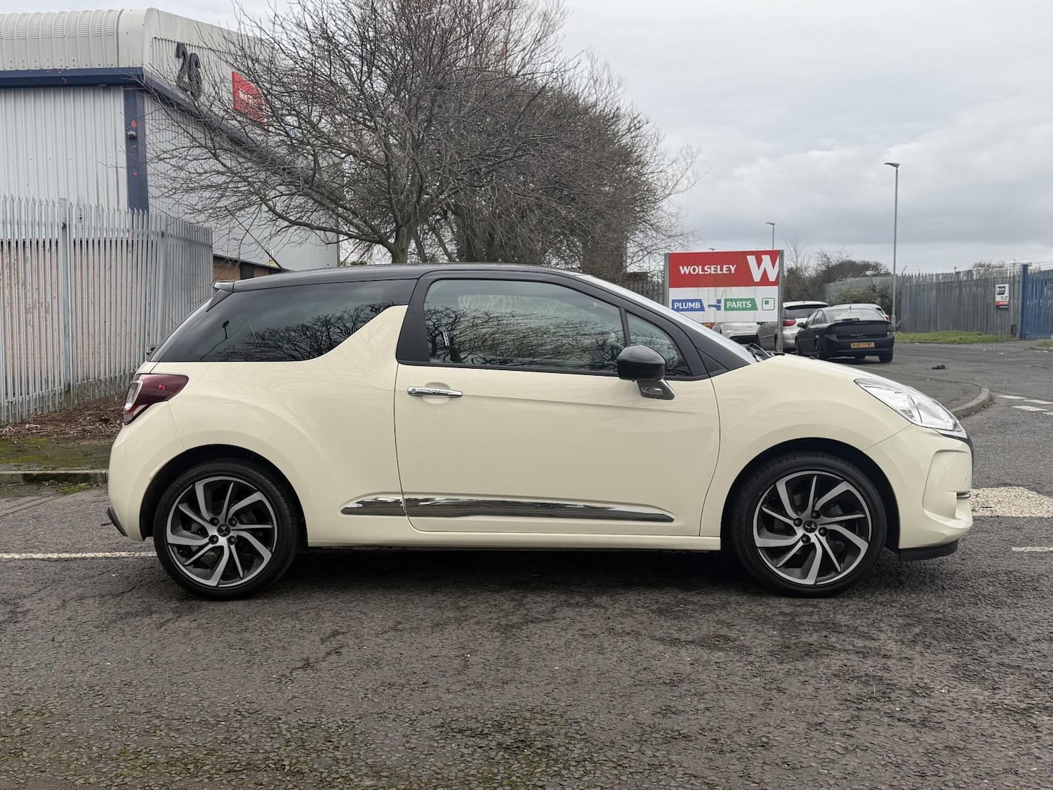 Used DS Automobiles DS 3 2018 for sale - 77662179: Photo 2