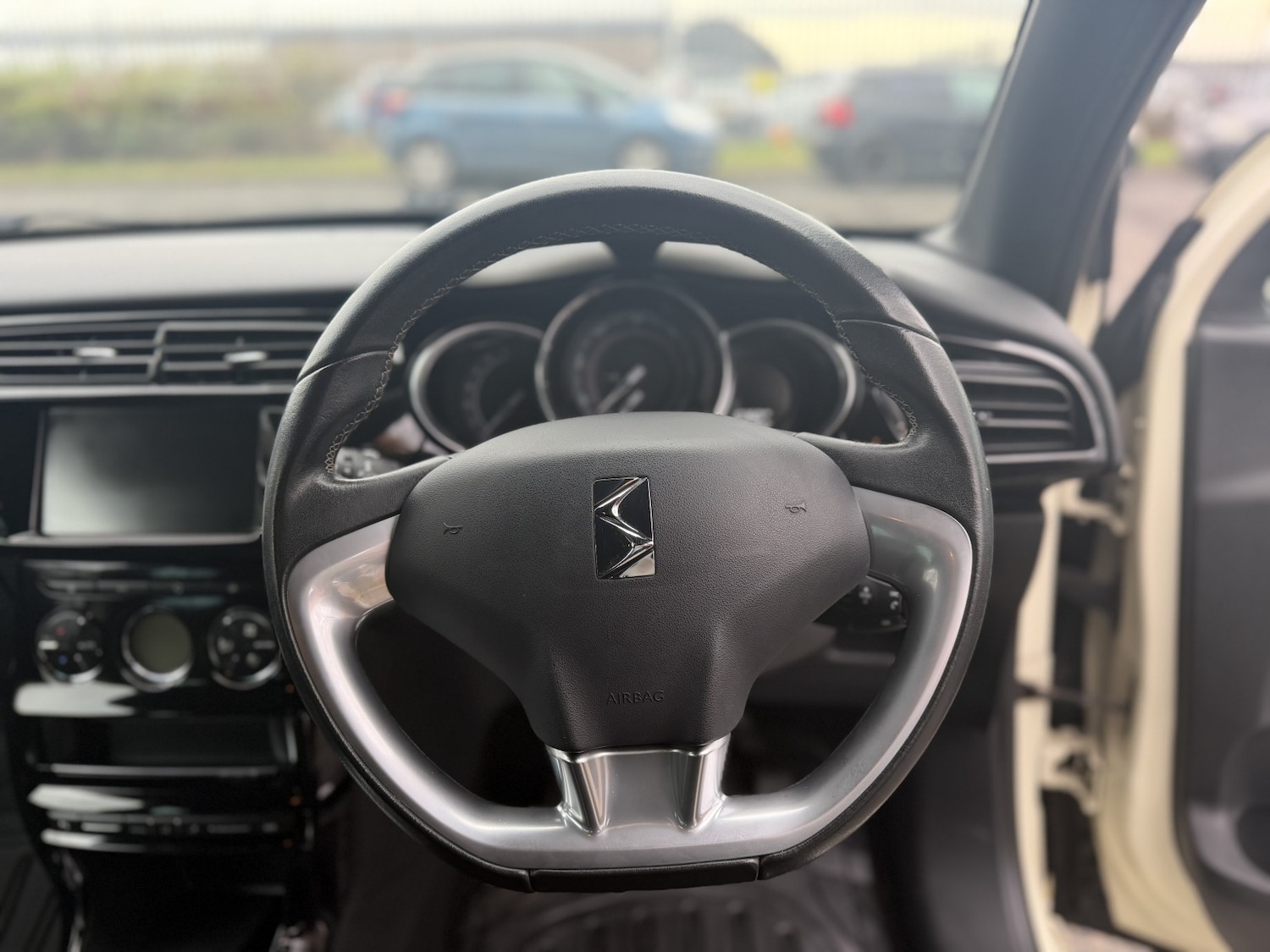 Used DS Automobiles DS 3 2018 for sale - 77662179: Photo 39