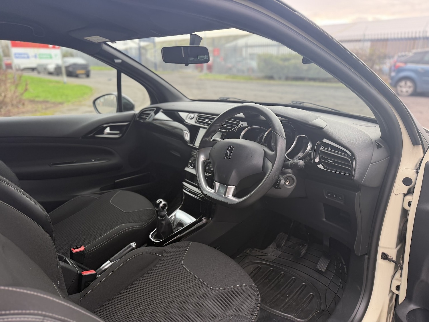 Used DS Automobiles DS 3 2018 for sale - 77662179: Photo 42