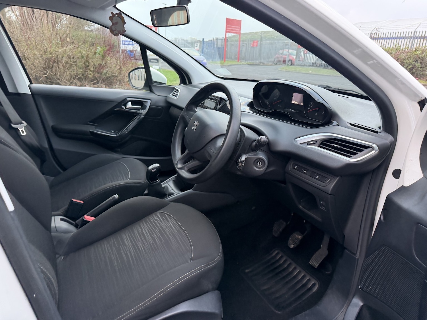 Used Peugeot 208 2015 for sale - 77314110: Photo 20