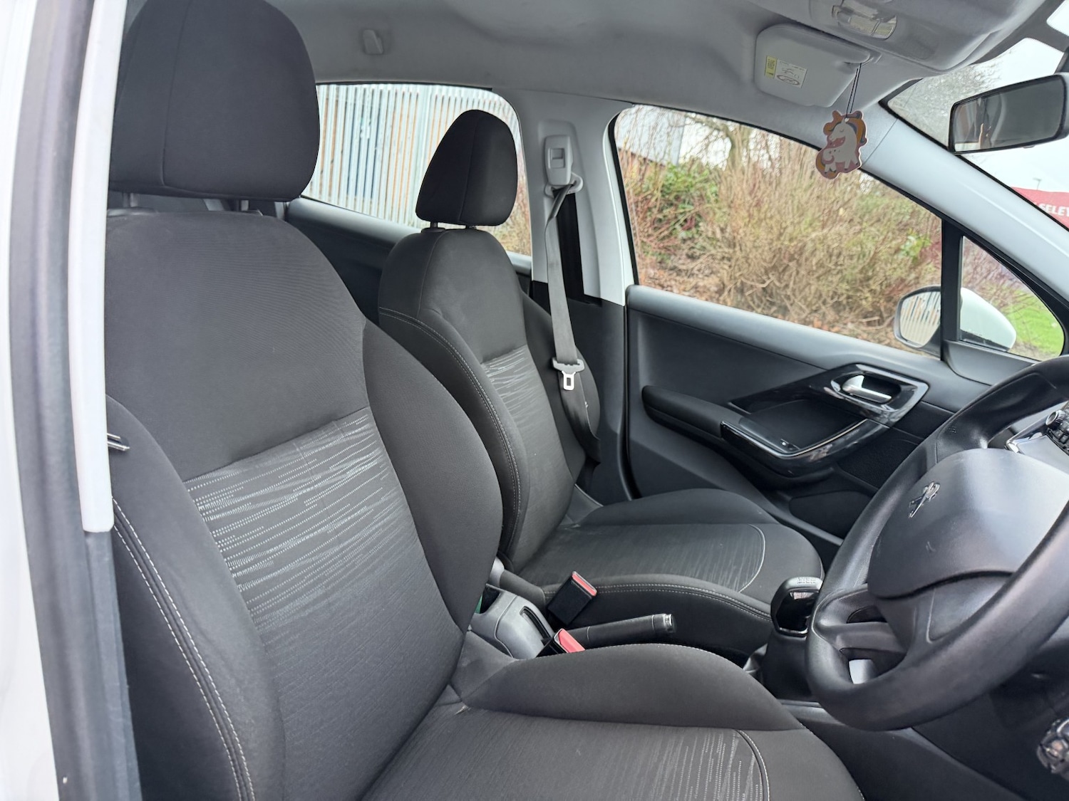 Used Peugeot 208 2015 for sale - 77314110: Photo 27