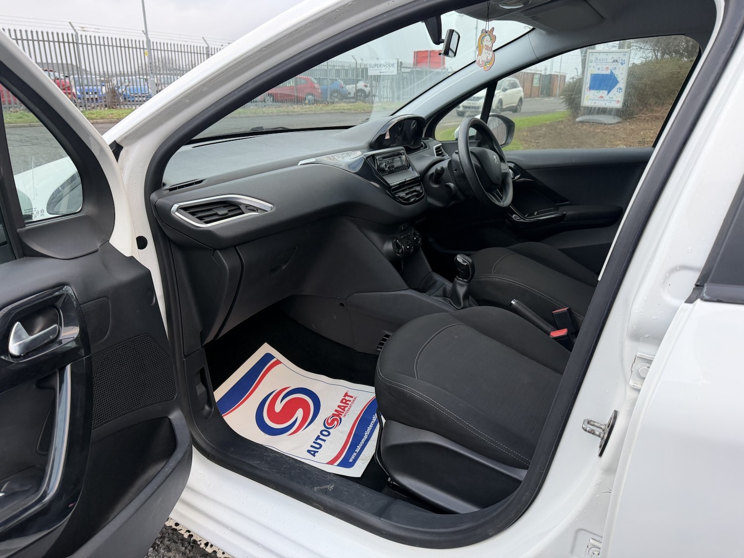 Used Peugeot 208 2015 for sale - 77314110: Photo 31