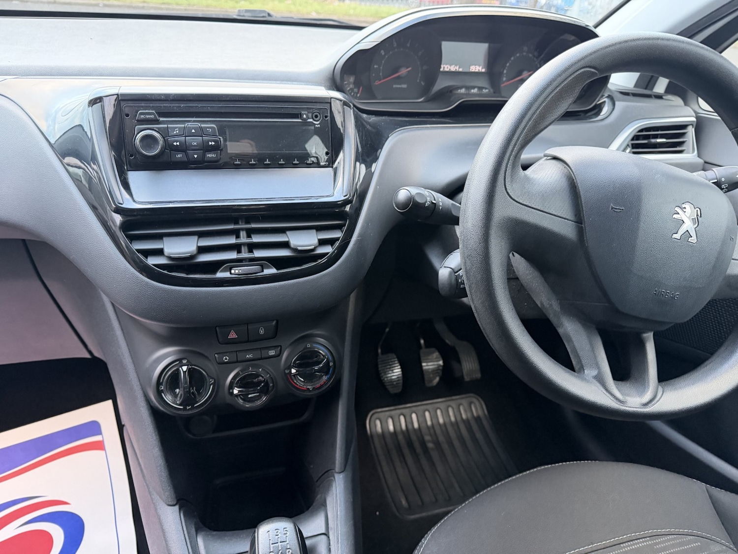 Used Peugeot 208 2015 for sale - 77314110: Photo 35