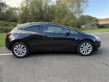 Used Vauxhall Astra GTC 2016 for sale - 76107444: Photo