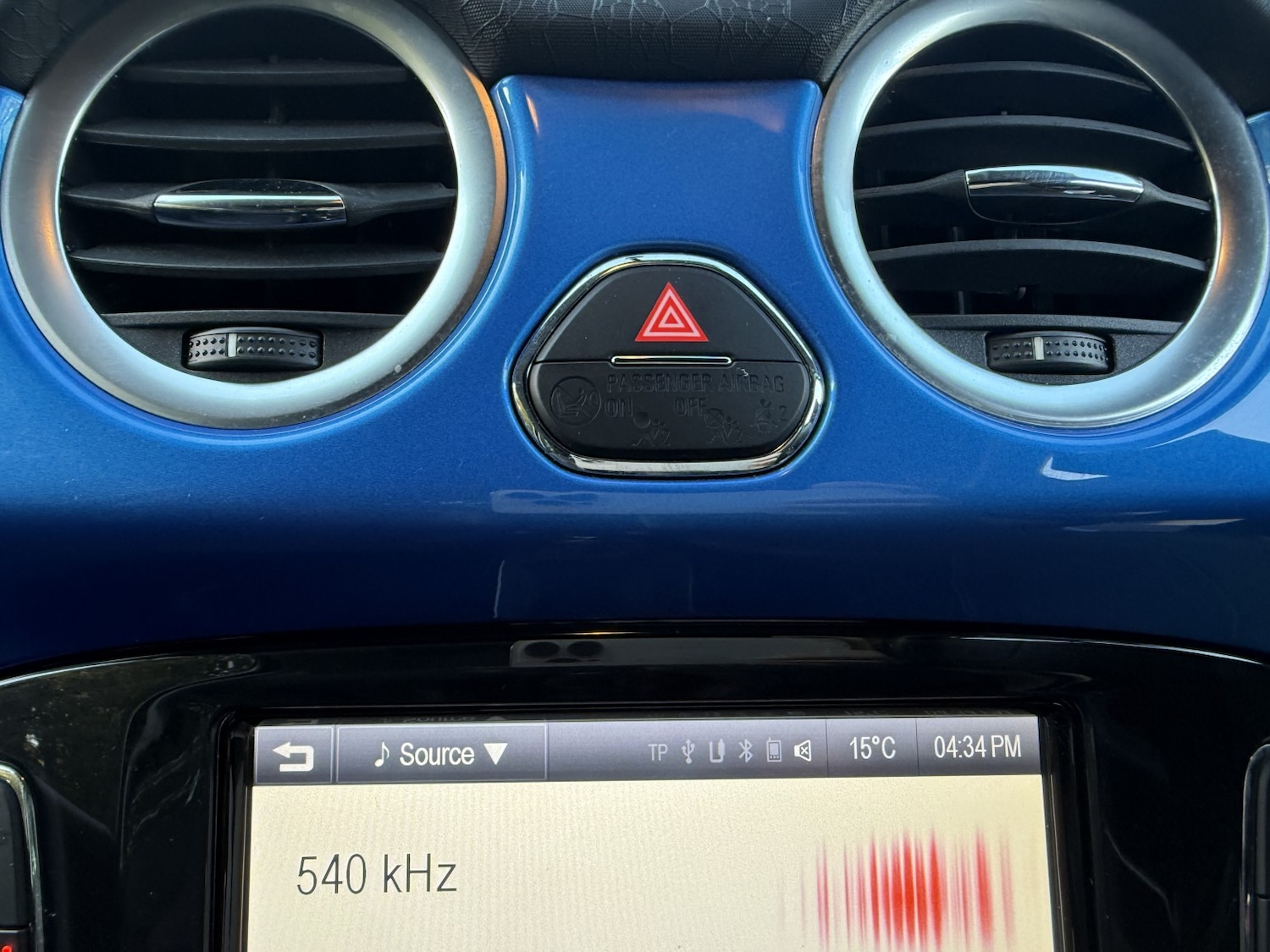 Used Vauxhall ADAM 2015 for sale - 77977182: Photo 41