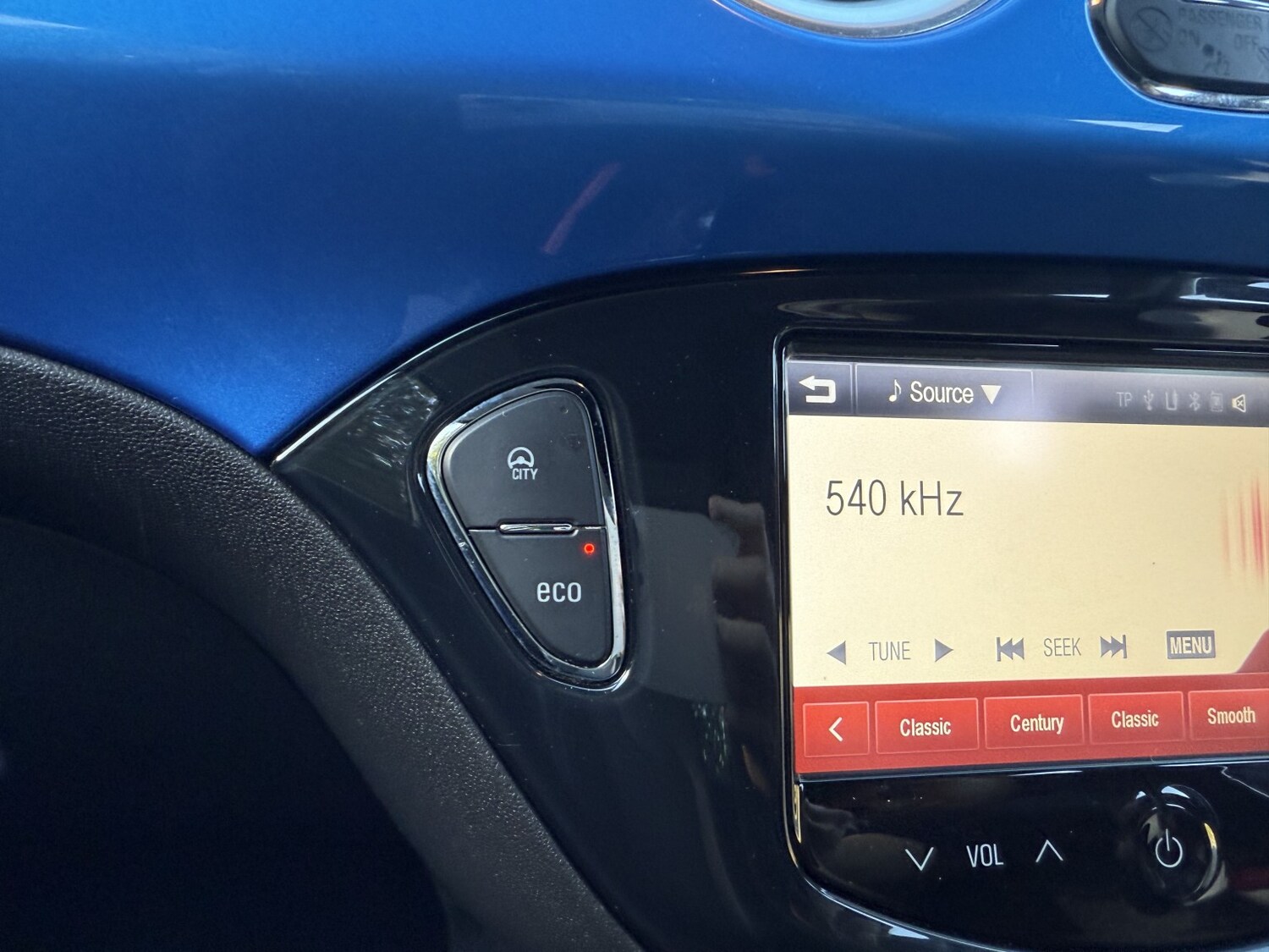 Used Vauxhall ADAM 2015 for sale - 77977182: Photo 44