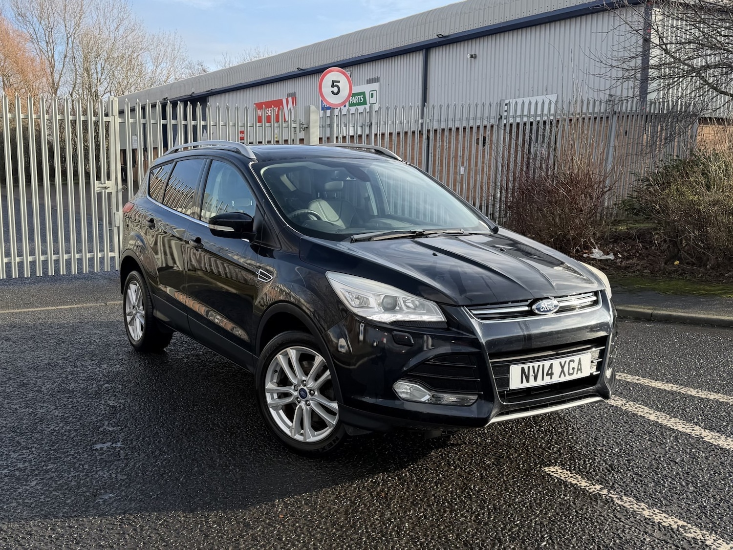 Used Ford Kuga 2014 for sale - 77357259: Photo 5