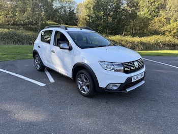 Used Dacia Sandero Stepway 2017 for sale - 76107356: Photo