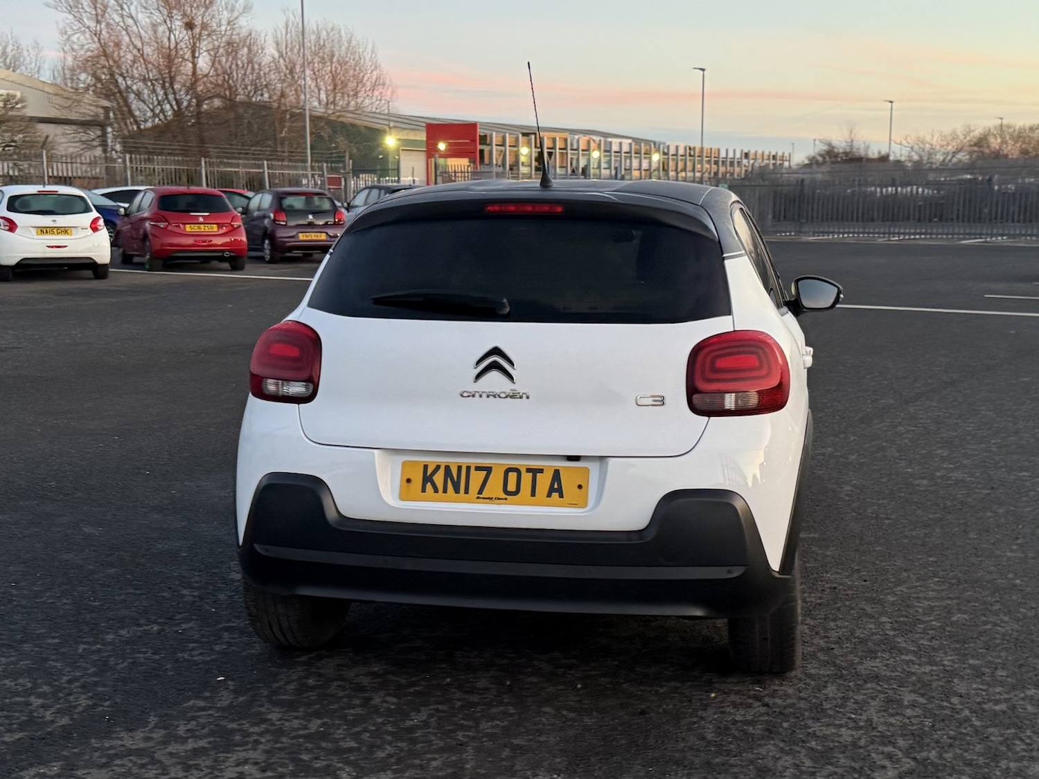 Used Citroen C3 2017 for sale - 76799172: Photo 15