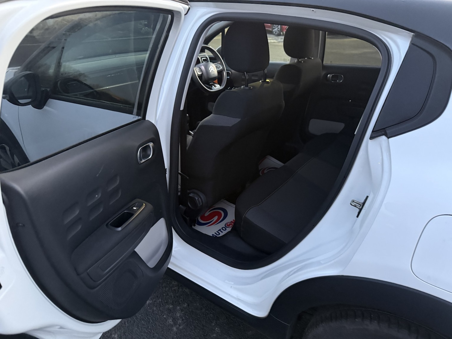 Used Citroen C3 2017 for sale - 76799172: Photo 54