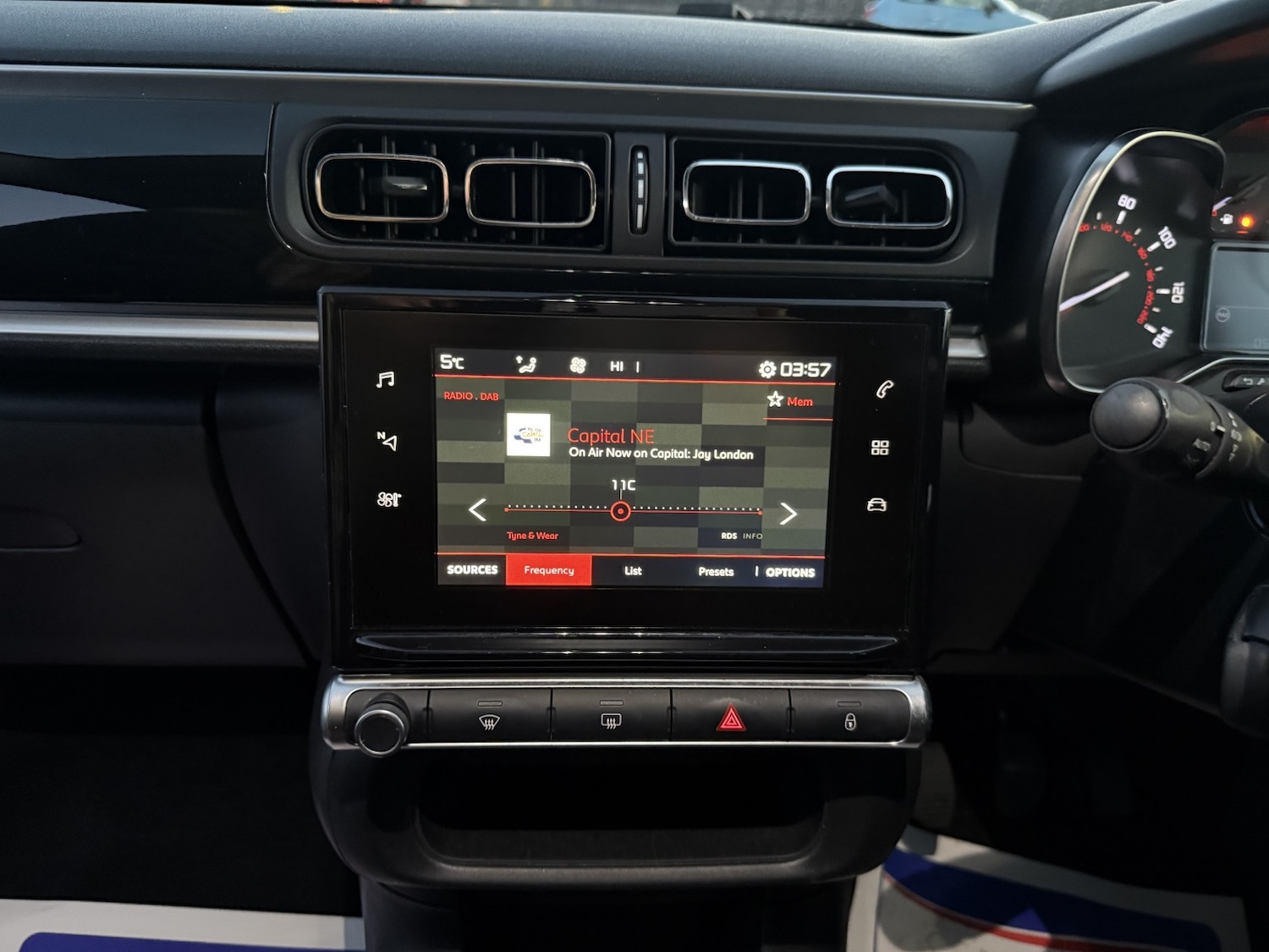 Used Citroen C3 2017 for sale - 76799172: Photo 61