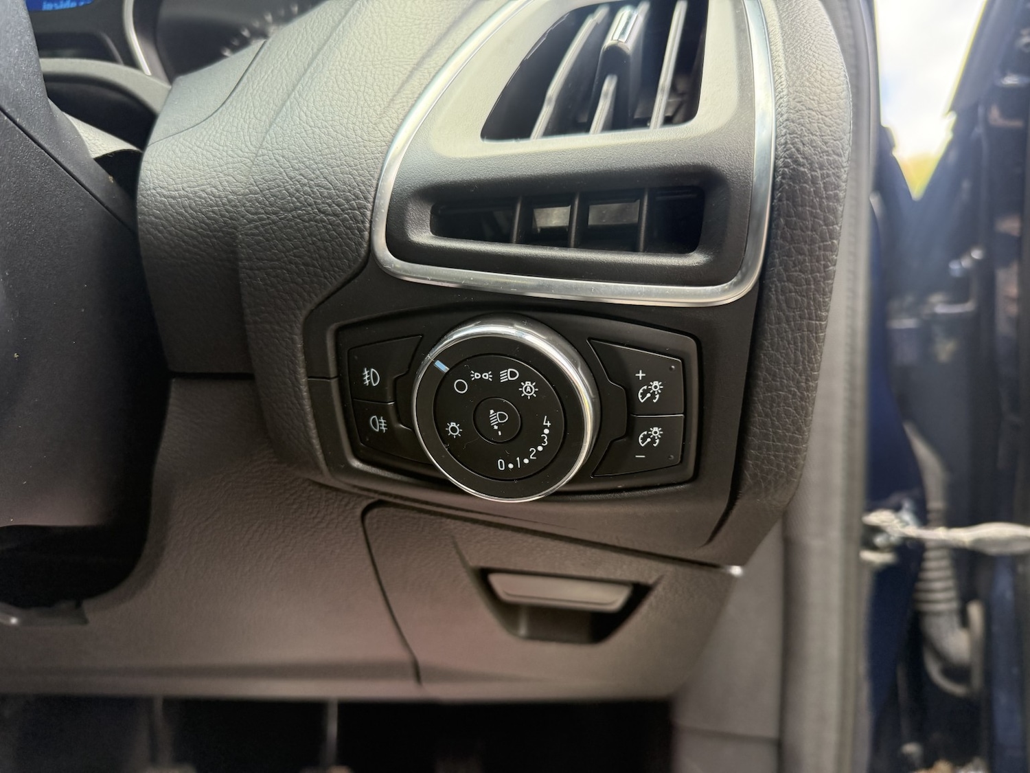 Used Ford Focus 2013 for sale - 76312377: Photo 38