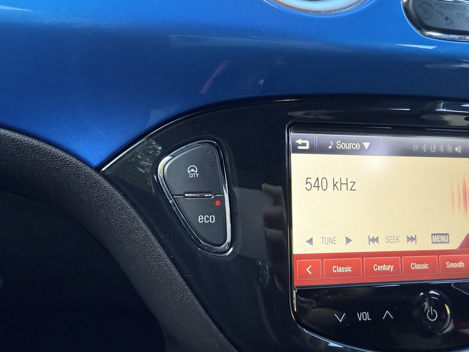 Used Vauxhall ADAM 2015 for sale - 76794368: Photo 40