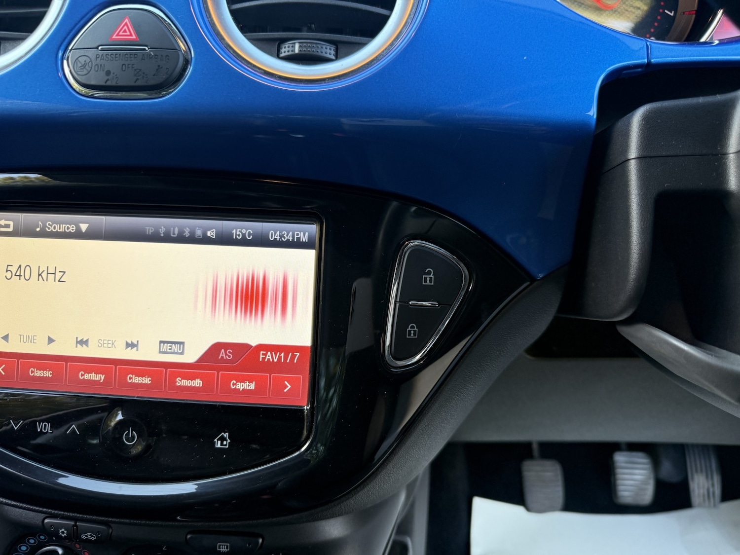 Used Vauxhall ADAM 2015 for sale - 76794368: Photo 43