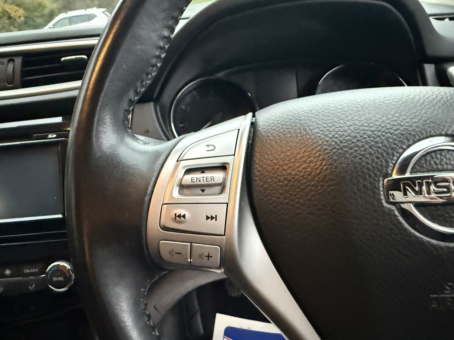 Used Nissan Qashqai 2015 for sale - 76554002: Photo 39