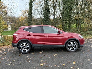 Used Nissan Qashqai 2015 for sale - 76554002: Photo