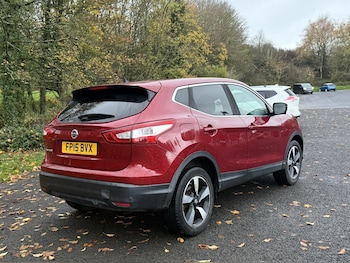 Used Nissan Qashqai 2015 for sale - 76554002: Photo